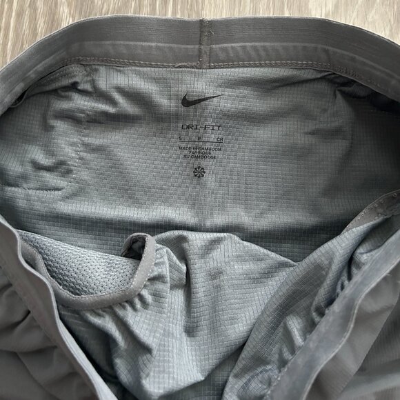 Nike Dri-Fit Short - Picture 3 of 5